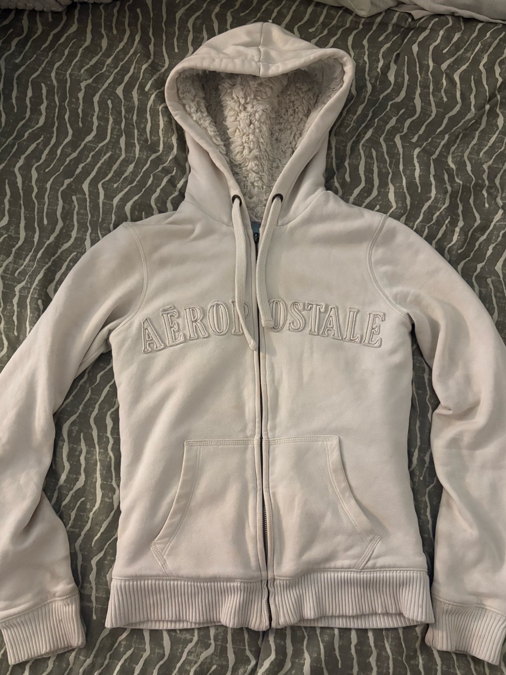 White Zip Up Aeropostale Sweater